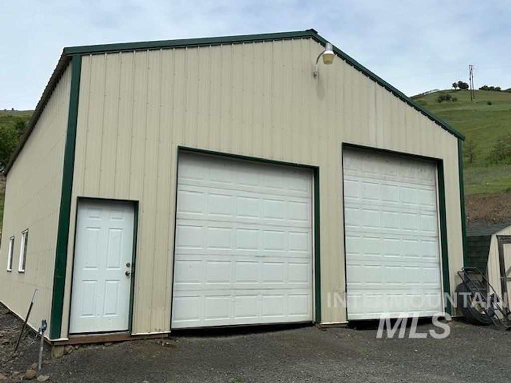 Photo of 1647 Hwy 3, Kendrick, ID 83537 (MLS # 98947972)