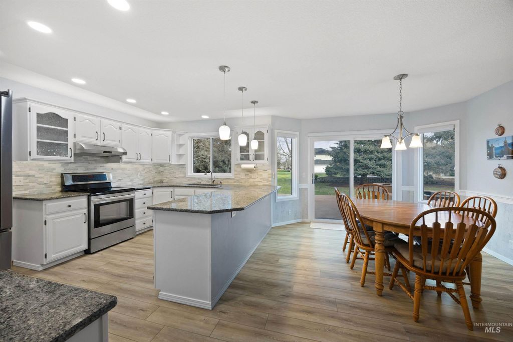 Photo of 5312 N Hickory Tree Way, Boise, ID 83713 (MLS # 98975081)