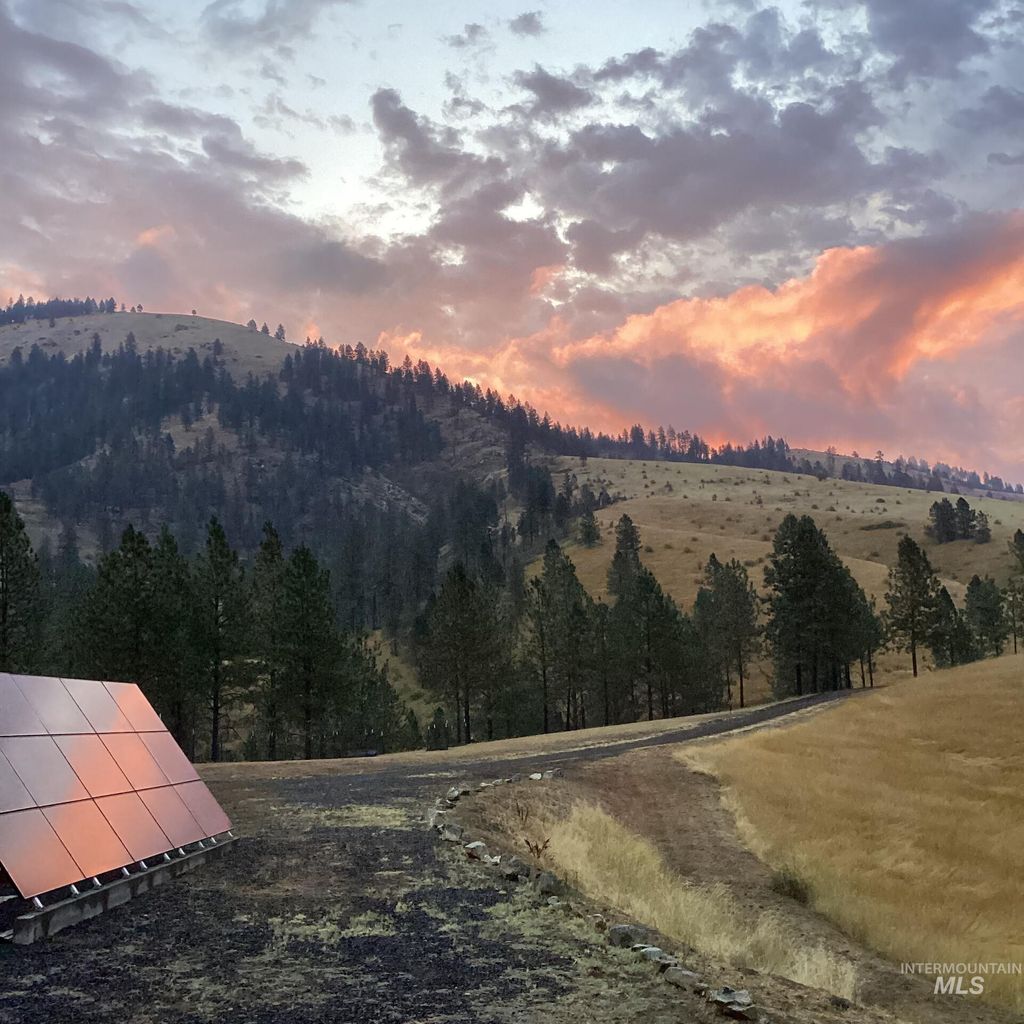 Photo of 1000 Pardee Rd, Kamiah, ID 83536 (MLS # 98963969)