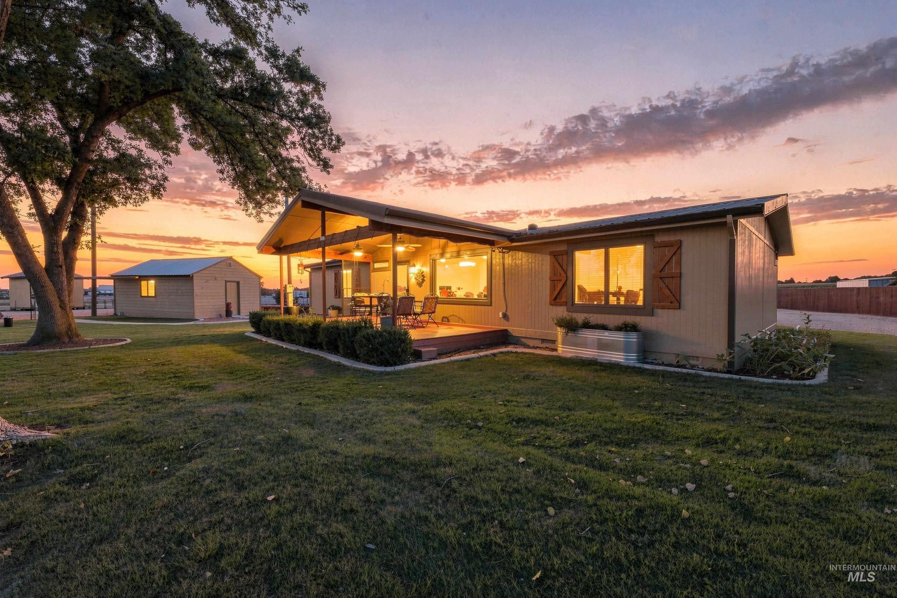 2370 W Lake Hazel Rd