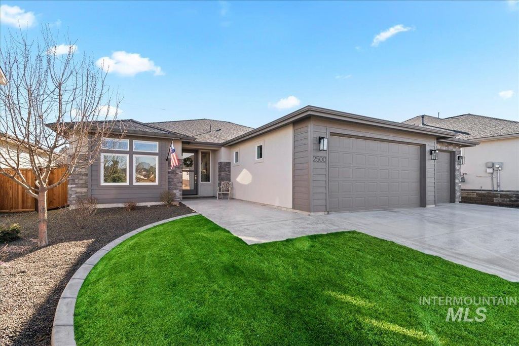 Photo of 2500 S S Pelion Way, Nampa, ID 83686 (MLS # 98976199)
