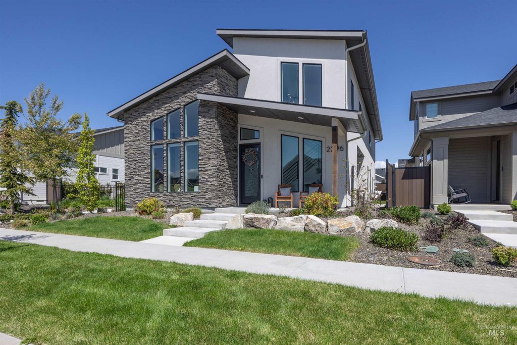 Photo of 2296 E Valensole St, Meridian, ID 83642 (MLS # 98984248)
