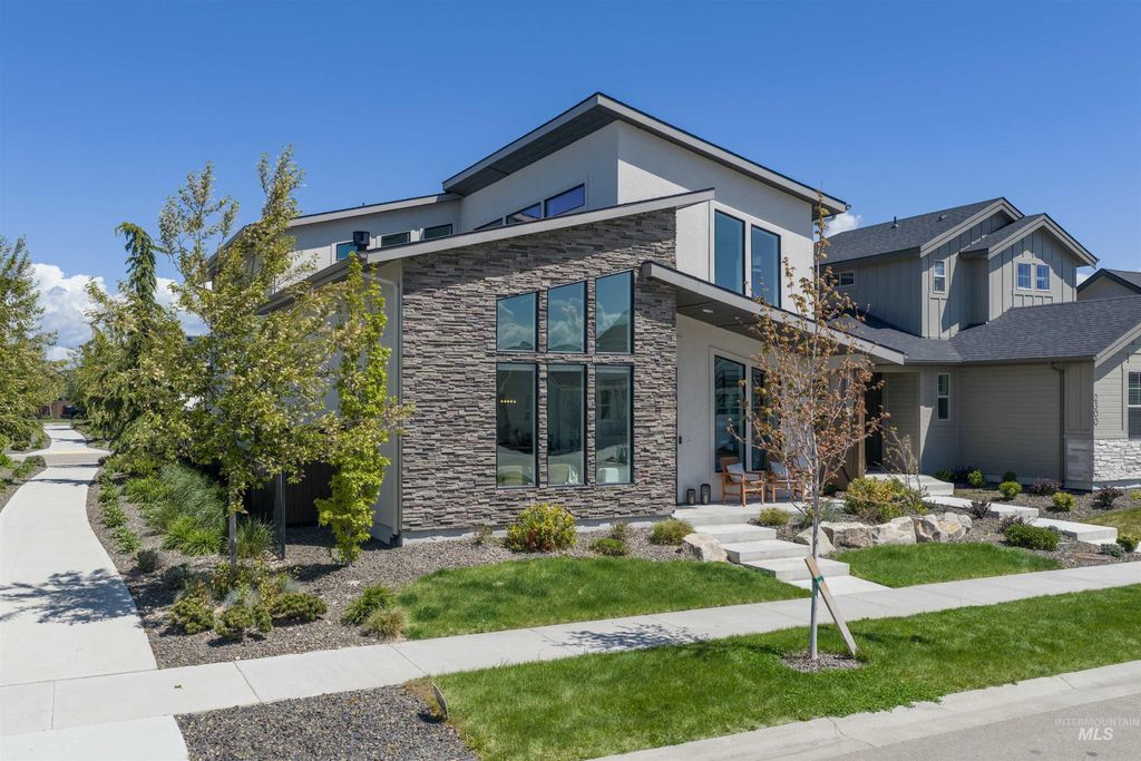 Photo of 2296 E Valensole St, Meridian, ID 83642 (MLS # 98984248)