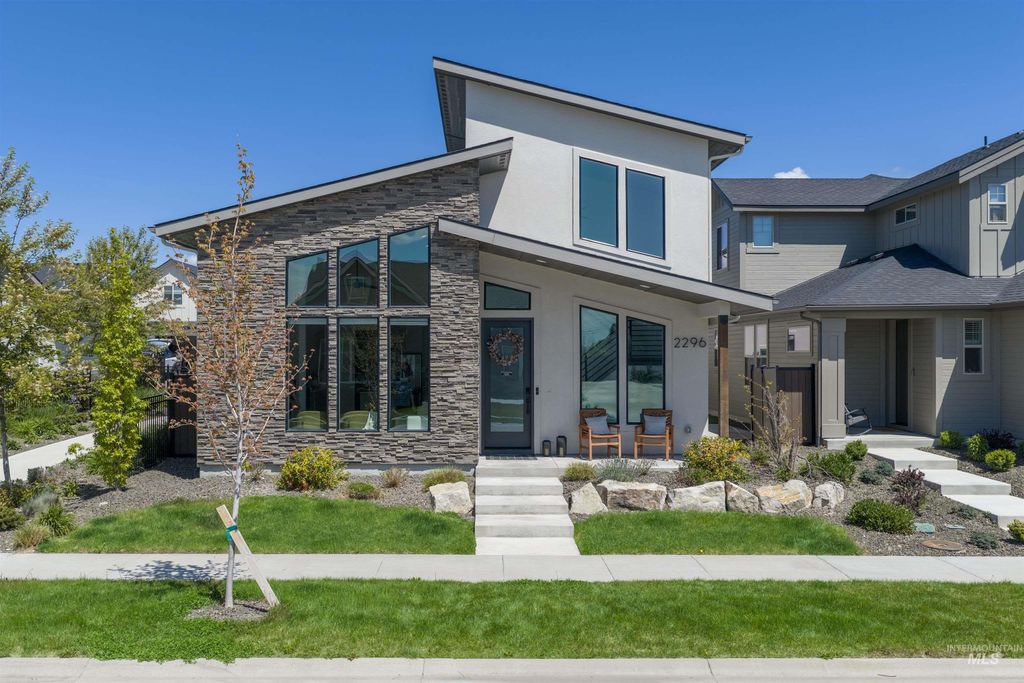 Photo of 2296 E Valensole St, Meridian, ID 83642 (MLS # 98984248)