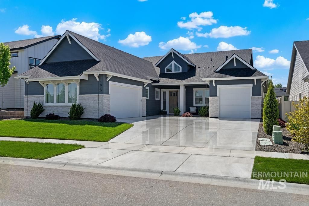 Photo of 5929 S Pioneer Trail Way, Meridian, ID 83642 (MLS # 98985597)