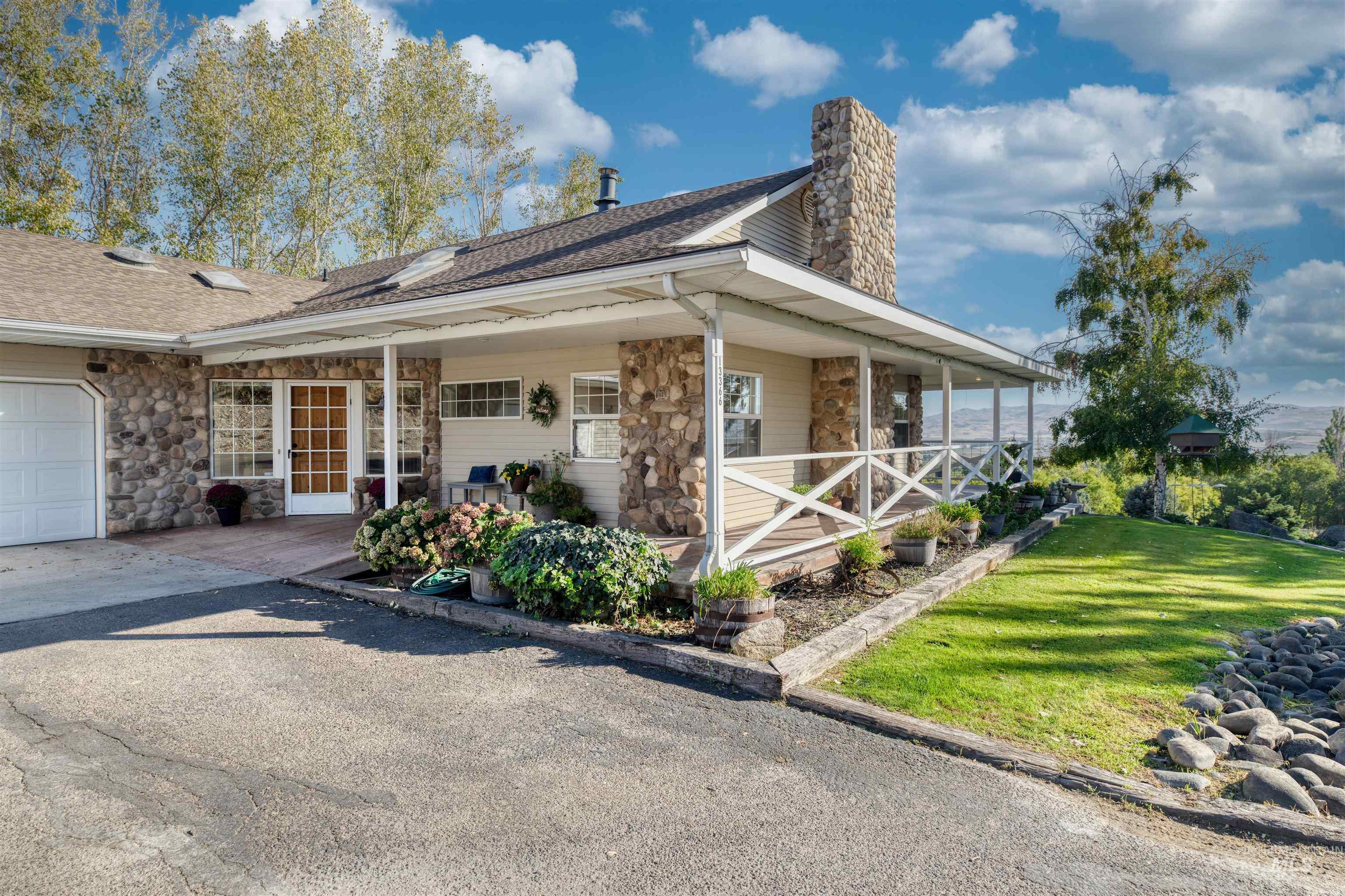 13366 Chicken Dinner Road