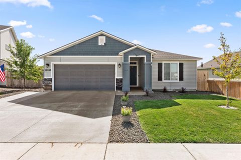 Photo of 12743 Sondra St, Caldwell, ID 83607 (MLS # 98962933)