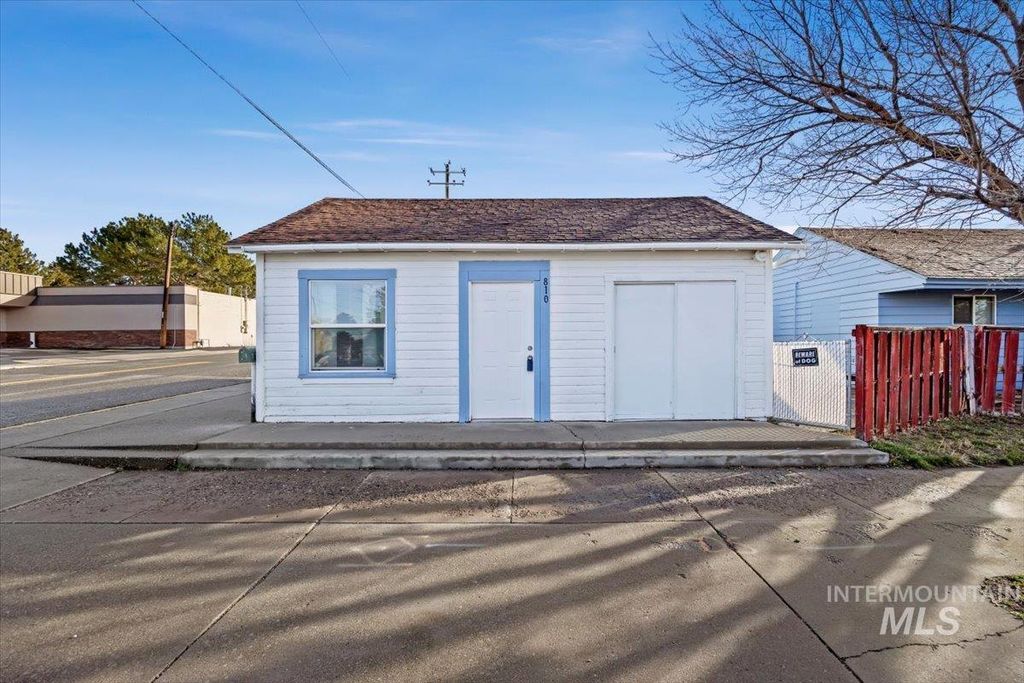 Photo of 800 North Lincoln Ave, Jerome, ID 83341 (MLS # 98970968)