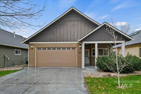 Photo of 4801 N Hacienda Ave, Boise, ID 83703 (MLS # 98966737)