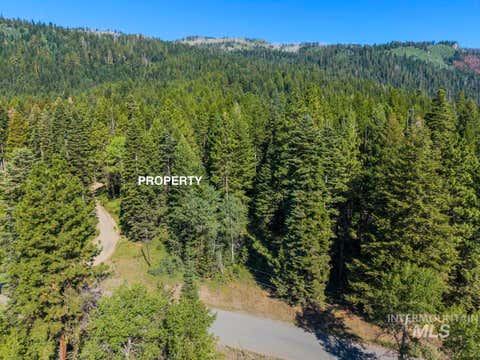 Photo of 2 Arling Trail, Donnelly, ID 83615 (MLS # 98994068)