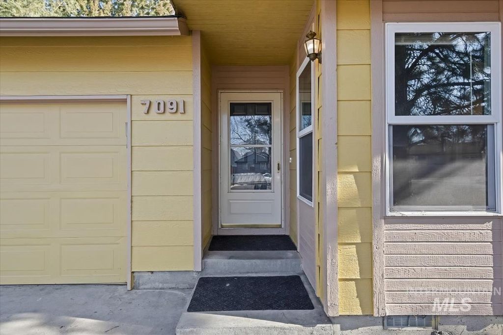 Photo of 7091 W Limelight St, Boise, ID 83714 (MLS # 98973910)