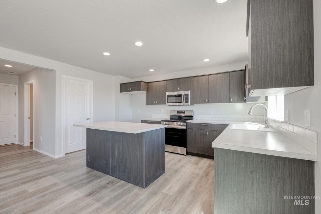 Photo of 3394 E Red Maple Ct, Nampa, ID 83686 (MLS # 98965364)