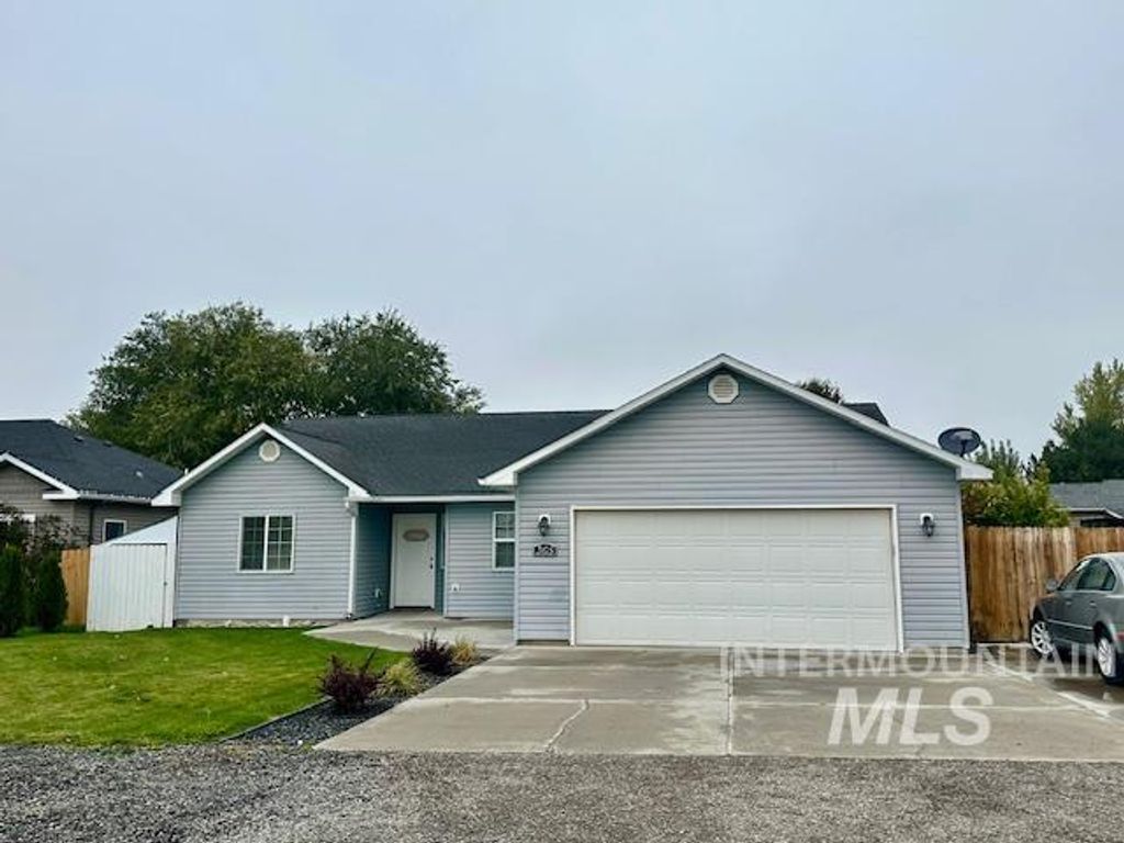 Photo of 365 W 2nd St, Hazelton, ID 83335 (MLS # 98964830)