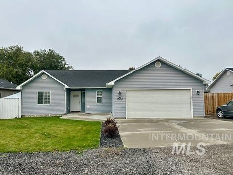 365 W 2nd St. Hazelton ID 83335