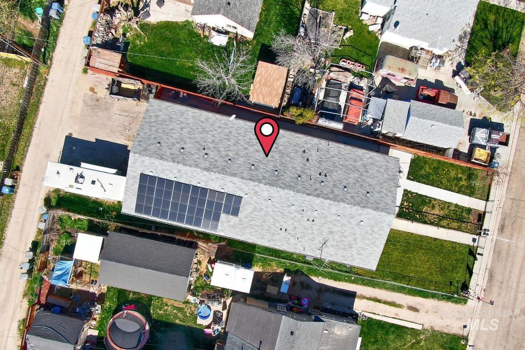 Photo of 317 15th Ave N Ave, Nampa, ID 83687 (MLS # 98979848)