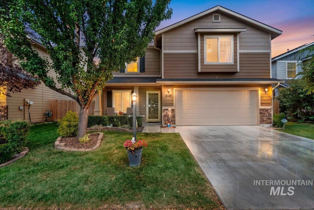 Photo of 6586 E Gardenia Ln, Nampa, ID 83687 (MLS # 99002901)