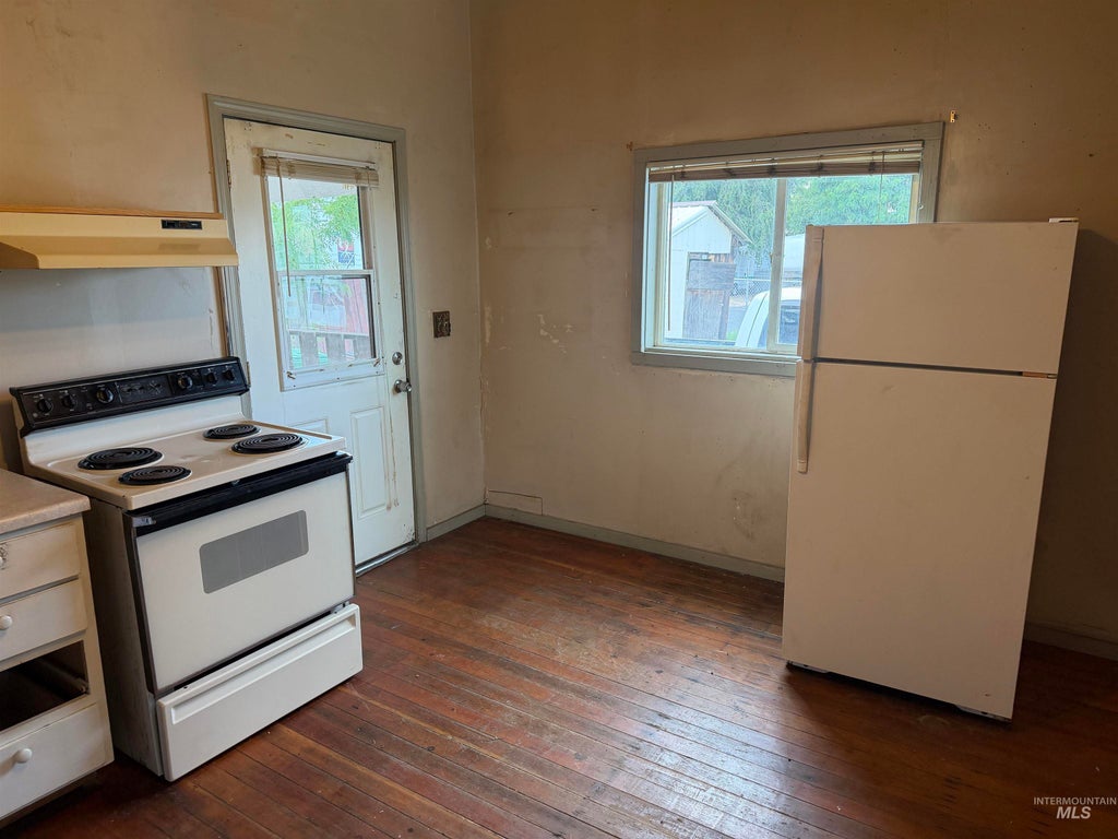 Photo of 119 25th St, Lewiston, ID 83501 (MLS # 98994034)