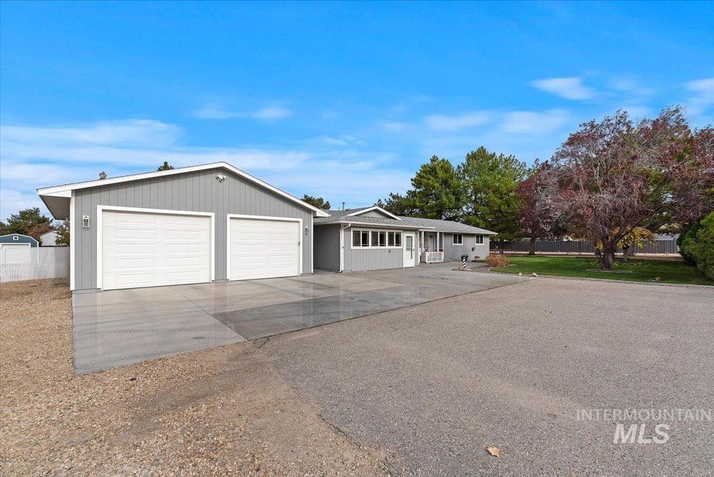 Photo of 11650 W Columbia Rd, Boise, ID 83709 (MLS # 98967575)