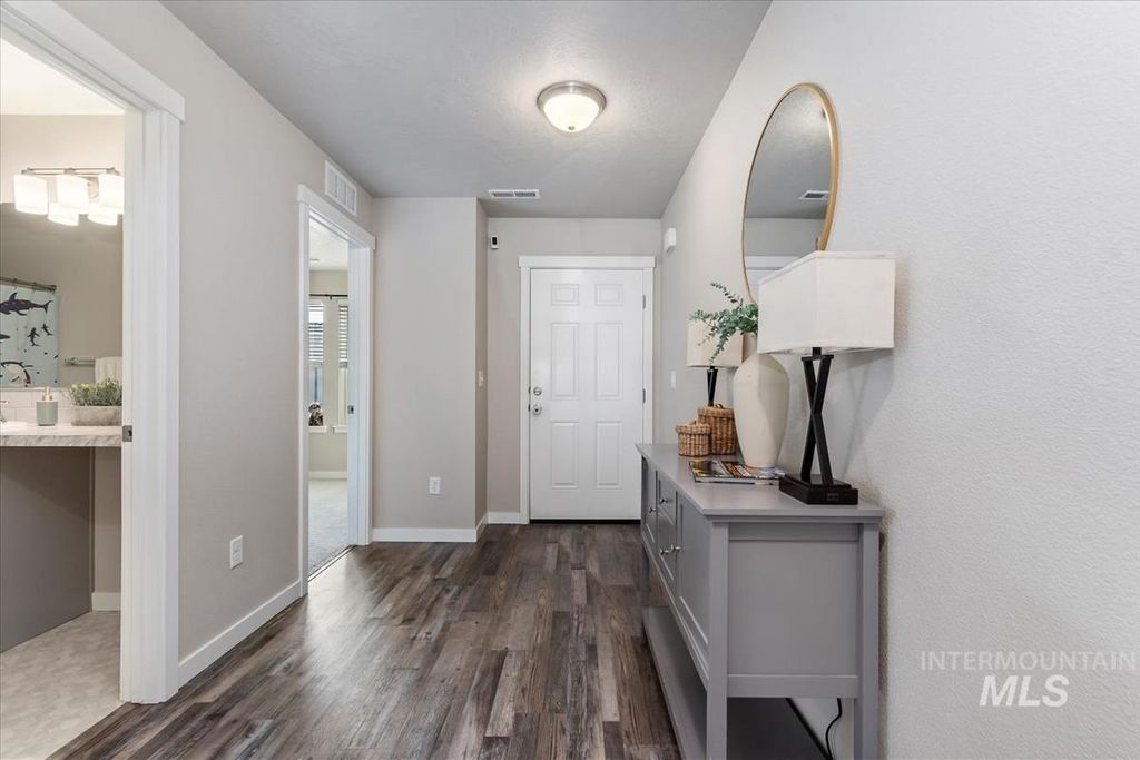 Photo of 2574 N Ridgecreek Ave, Kuna, ID 83634 (MLS # 98971835)