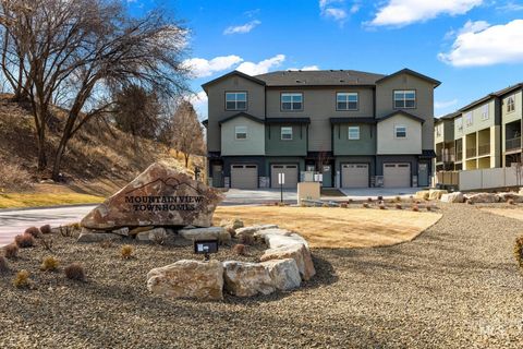 Photo of 7427 W Swain Lane, Garden City, ID 83714 (MLS # 98964875)