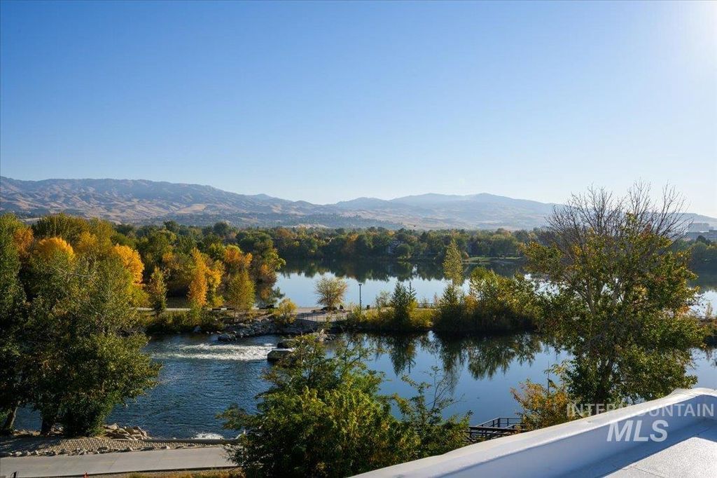 Photo of 376 E Palapa Lane, Garden City, ID 83714 (MLS # 98972689)