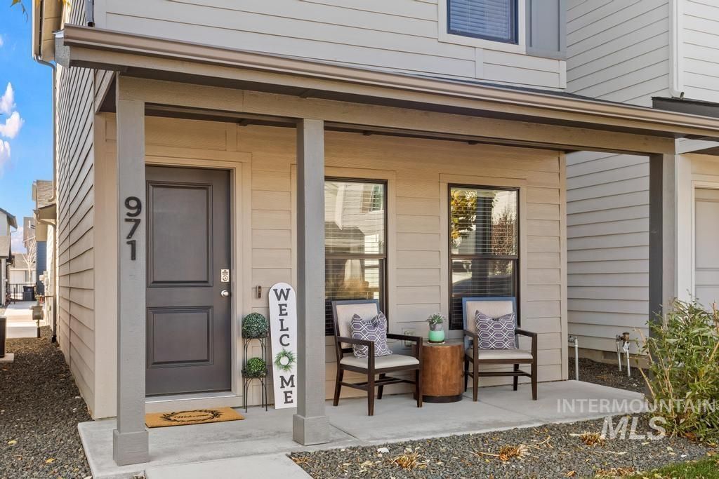 Photo of 971 S Wavetrain Ave, Boise, ID 83709 (MLS # 98966204)