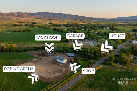 Photo of 2143 Bonner Rd, Midvale, ID 83645 (MLS # 98996158)