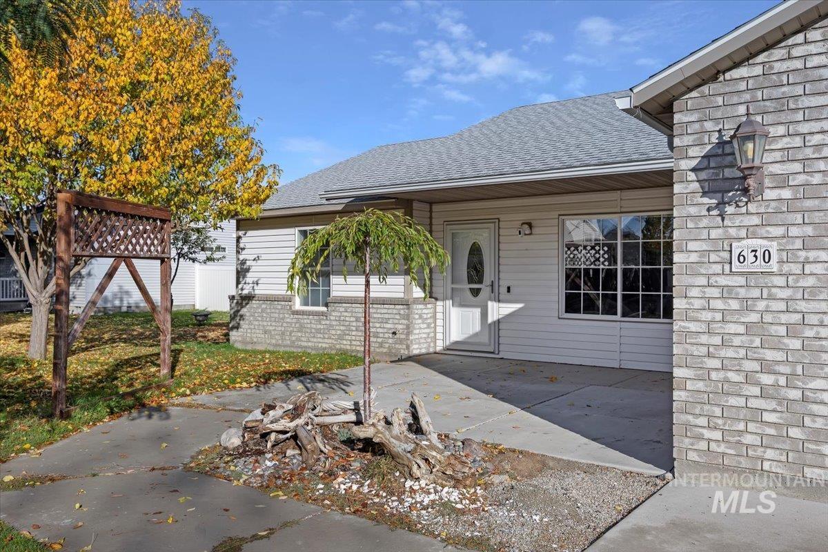 630 North Pointe Dr