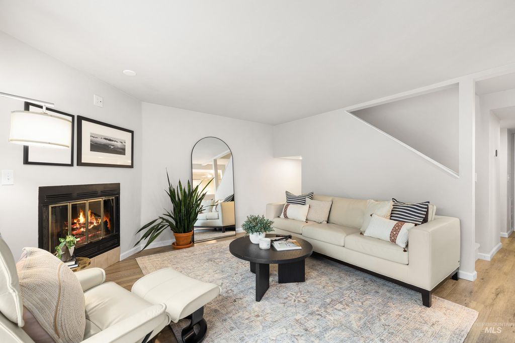 Photo of 3639 S Gekeler Ln #87 Ln, Boise, ID 83706 (MLS # 98978622)