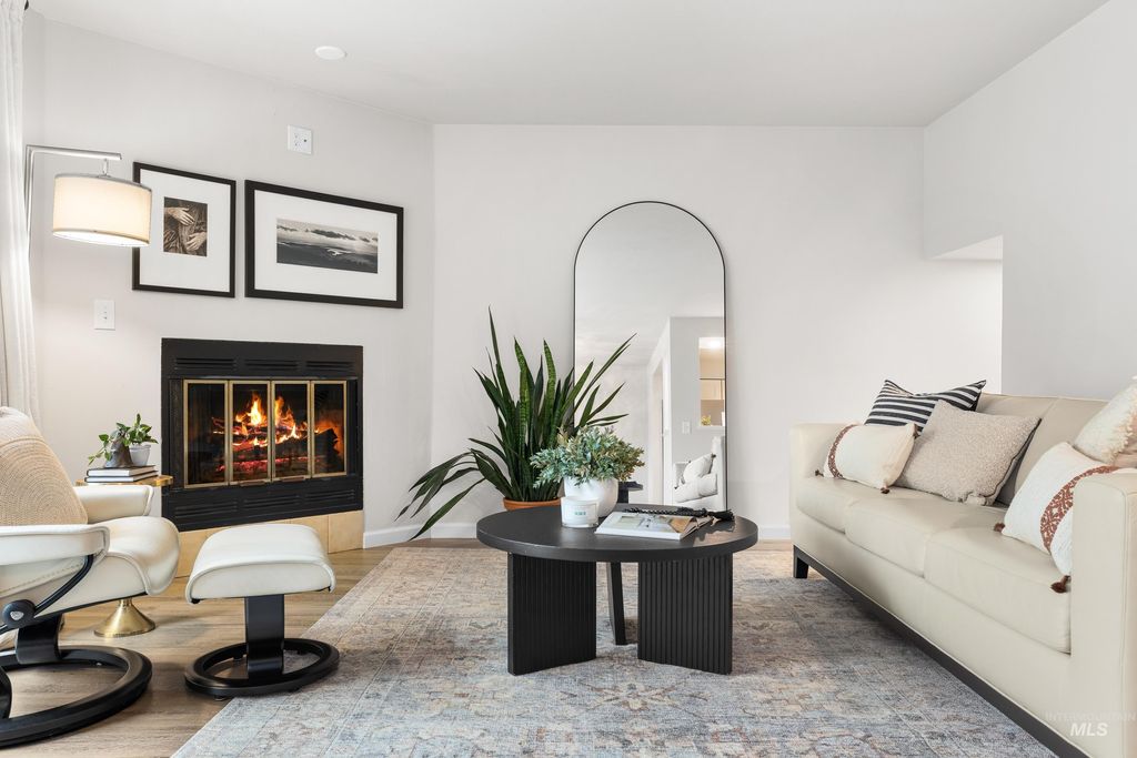 Photo of 3639 S Gekeler Ln #87 Ln, Boise, ID 83706 (MLS # 98978622)