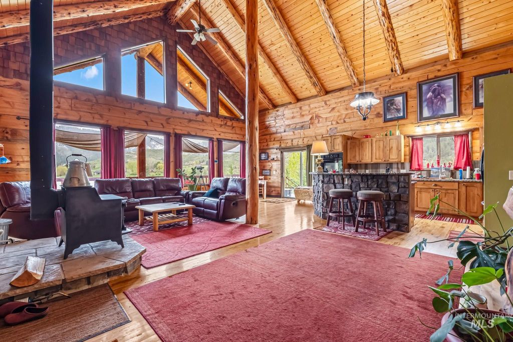 Photo of 15 Rim Canyon, Boise, ID 83716 (MLS # 98981837)