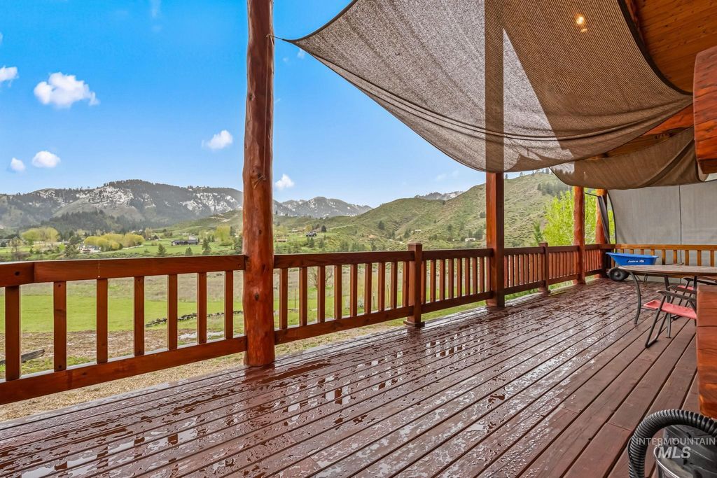 Photo of 15 Rim Canyon, Boise, ID 83716 (MLS # 98981837)