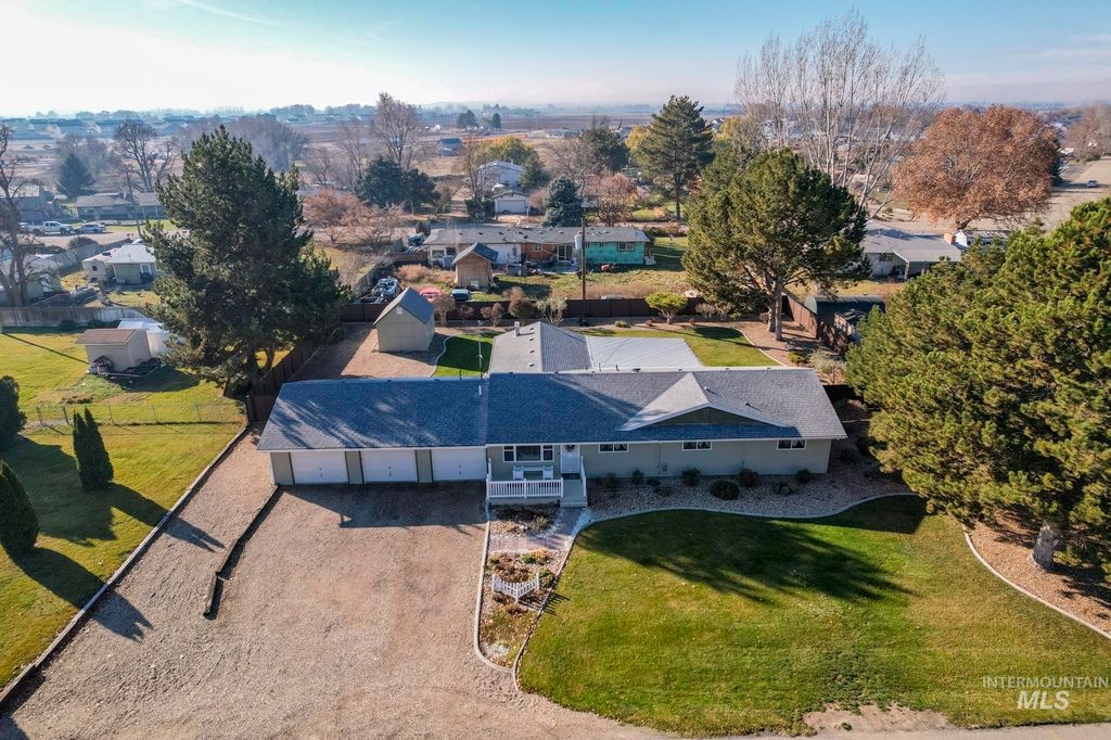 Photo of 16227 Latah Dr, Nampa, ID 83651 (MLS # 98969873)