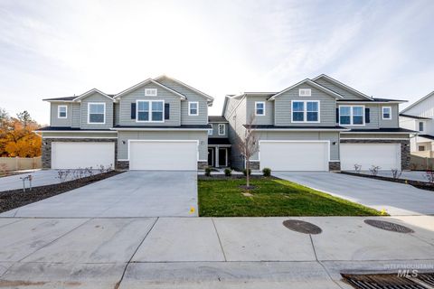 Photo of 219 Moose St, Horseshoe Bend, ID 83629 (MLS # 98967473)