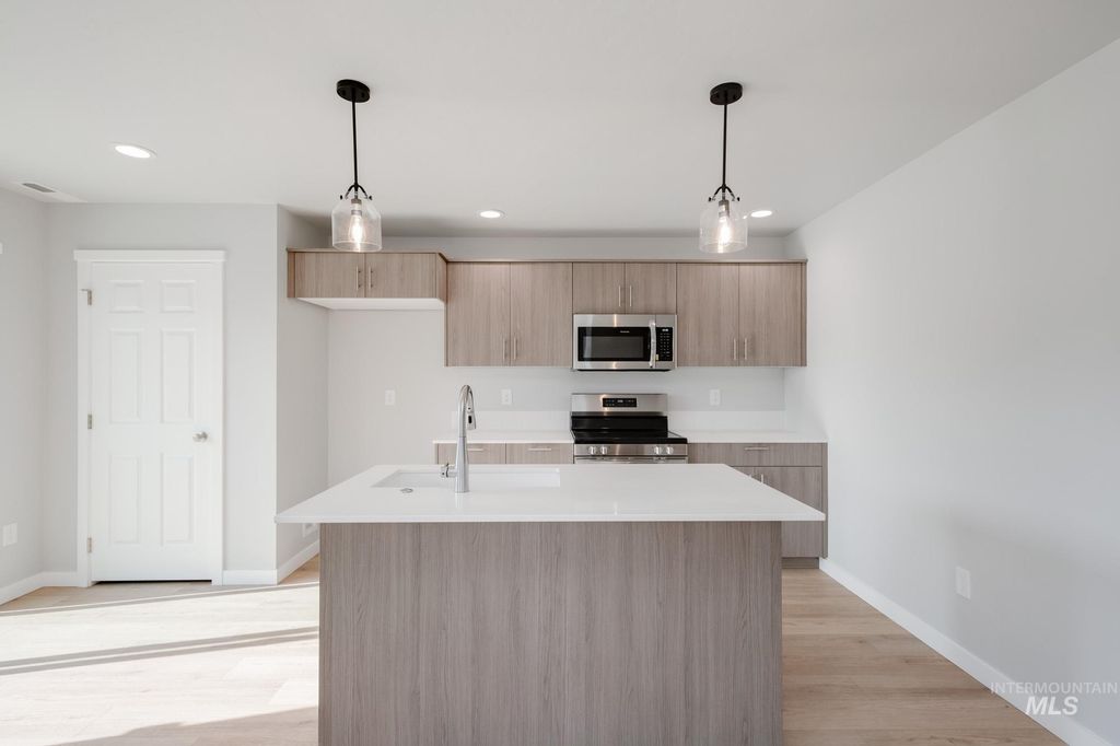 Photo of 219 Moose St, Horseshoe Bend, ID 83629 (MLS # 98967473)