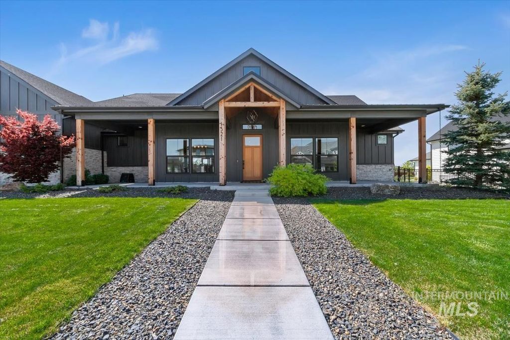 Photo of 1521 W Kamet Ct, Nampa, ID 83686 (MLS # 98983684)