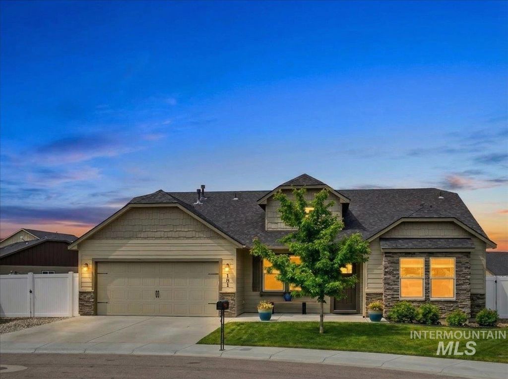Photo of 181 S Bing Court, Emmett, ID 83617 (MLS # 98978157)