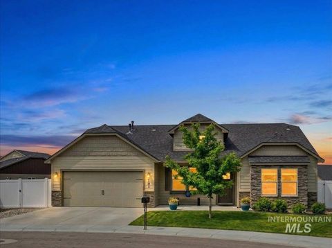 Photo of 181 S Bing Court, Emmett, ID 83617 (MLS # 98978157)
