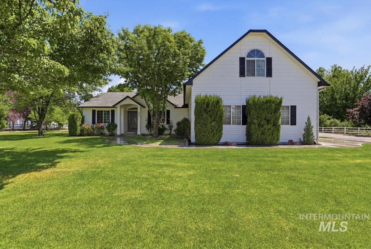 920 N Ashford Ln.