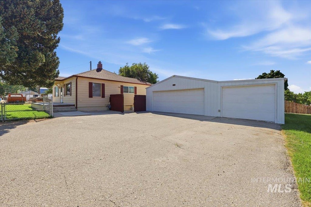 Photo of 2909 Port Street, Nampa, ID 83687 (MLS # 99001519)