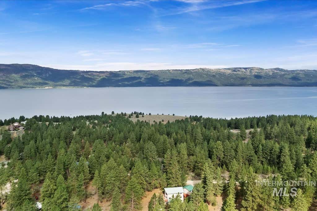 Photo of 1496 Pine Ridge, Cascade, ID 83611 (MLS # 98989768)