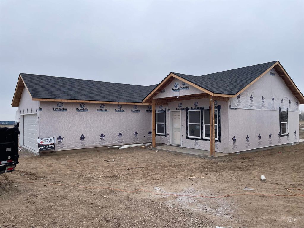 Photo of 926 Latemar Rd, Jerome, ID 83301 (MLS # 98968239)