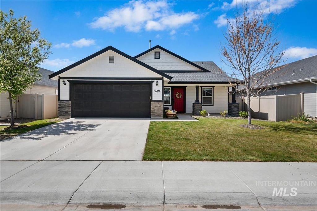 Photo of 19411 Kiowa Creek Way, Caldwell, ID 83605 (MLS # 98983623)
