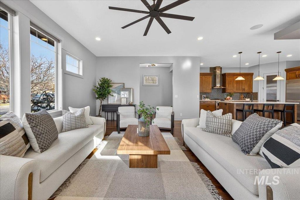 Photo of 510 N Coston St, Boise, ID 83712 (MLS # 98971958)