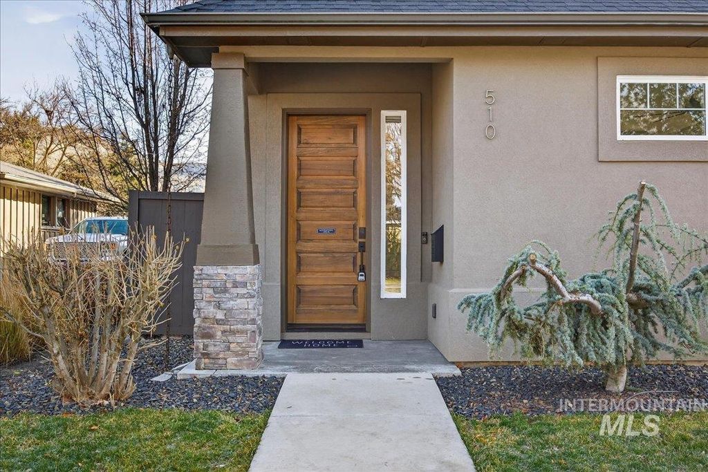 Photo of 510 N Coston St, Boise, ID 83712 (MLS # 98971958)