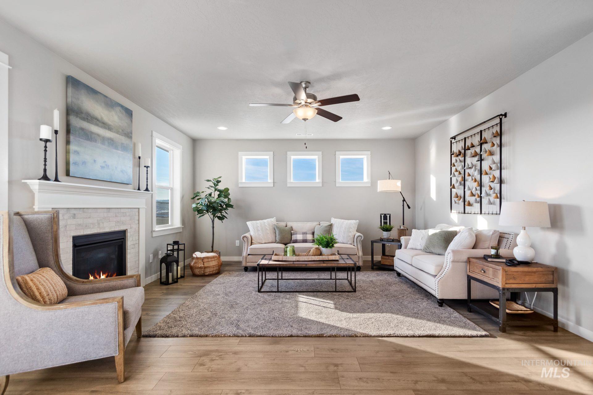 1556 Mary Alice Lake Way