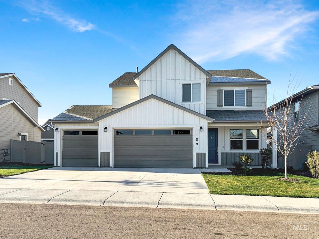 Photo of 11079 Roaring Fork St, Caldwell, ID 83605 (MLS # 98982078)