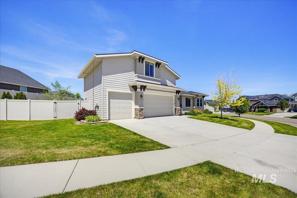 Photo of 11116 W Brett Drive, Nampa, ID 83686 (MLS # 98986131)