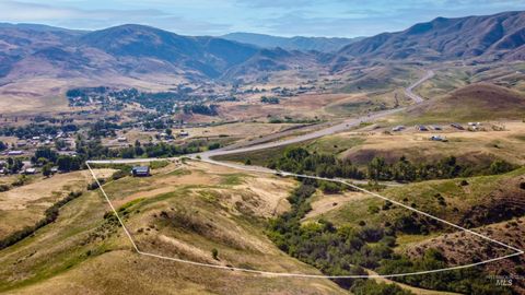 Photo of 442 Old Hwy 55, Horseshoe Bend, ID 83629 (MLS # 98954592)