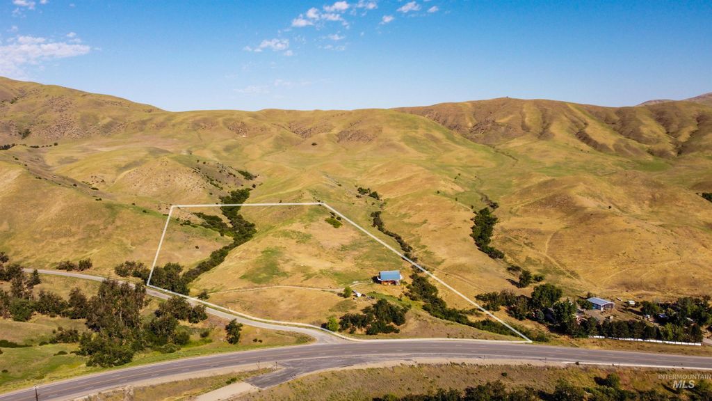 Photo of 442 Old Hwy 55, Horseshoe Bend, ID 83629 (MLS # 98954592)